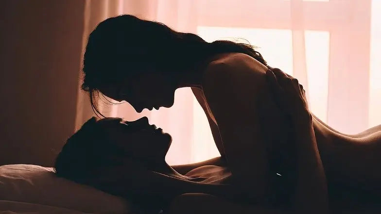 lesbian toy sex gif​