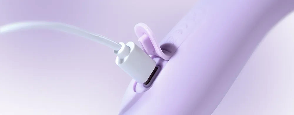 USB-C Rechargeable.webp__PID:a33b8ba7-8a5e-419a-bdf7-e30bc01c3146
